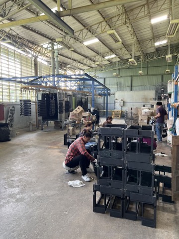 ตัดพับม้วนเชื่อมประกอบเหล็ก ตัดพับม้วนเชื่อมประกอบเหล็ก